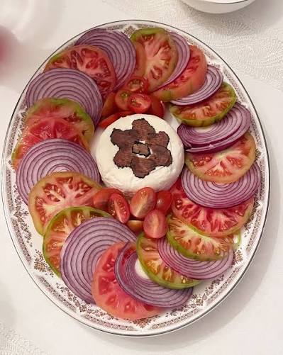 İSTANBUL SALATA
